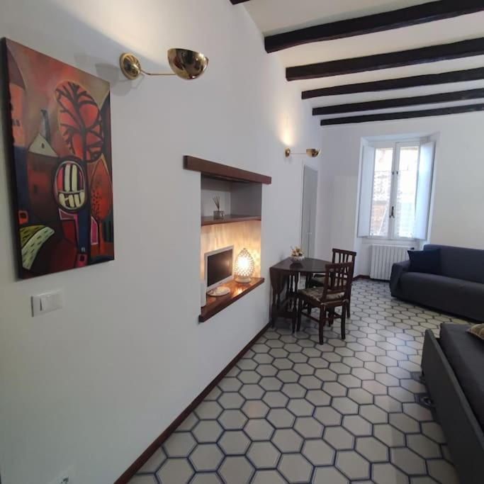 Casa Claudia ~ Rione Monti-Colosseo Ρώμη Εξωτερικό φωτογραφία